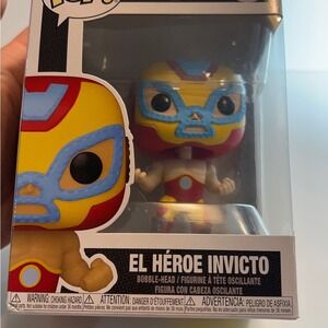 Funko POP! Marvel Lucha Libre Edition El Heroe Invicto #709 Vinyl Figure w/ Case